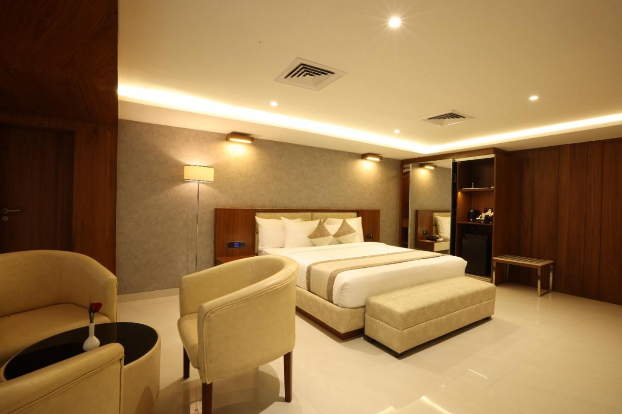 Royal Plaza Suites By Rak Rooms, Mangaluru Exteriér fotografie